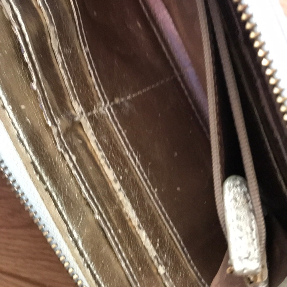 Wallet - Picture 5 of 6